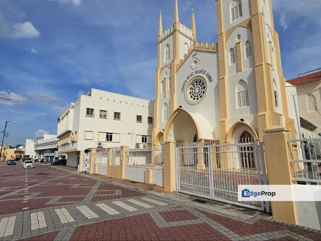 Shop for rent in Malaka