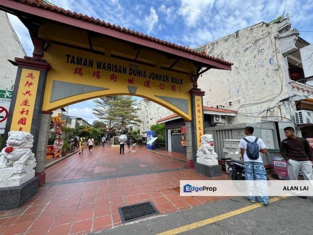 Shop for rent in Malaka