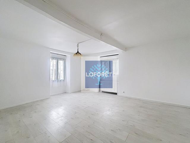 Maison location à France métropolitaine, Jonzac