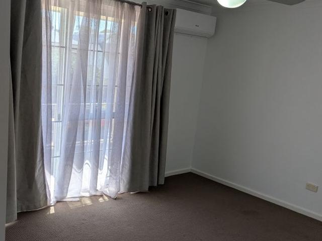Room for rent in Cockburn, Western Australia