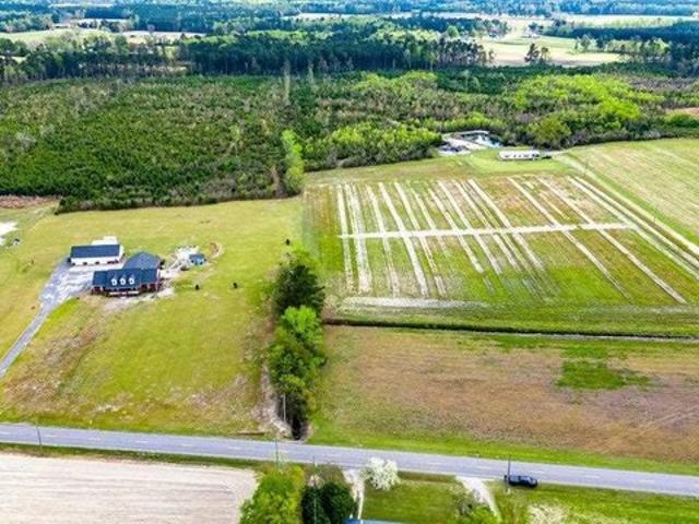 Land for sale in Galivants Ferry, South Carolina