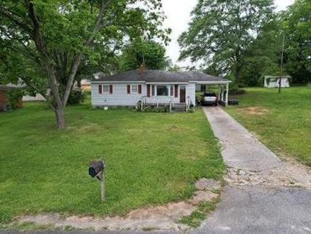 House for sale in Inman