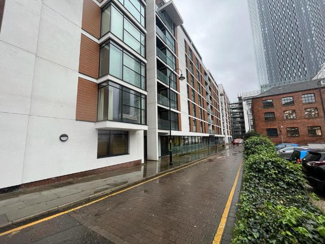 Apartment for rent in First Street, Manchester