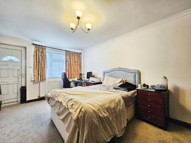 House for rent in Stanwell, Spelthorne