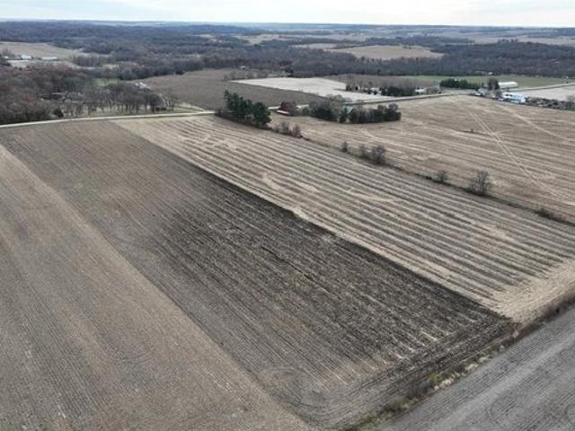 Land for sale in Linn, Iowa
