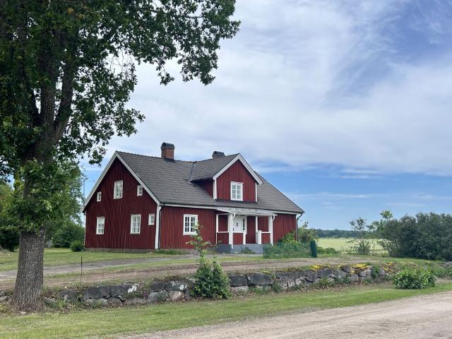 Hus hyra i Moholm, Västra Götaland