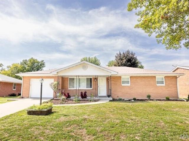 House for sale in Fairview Heights, Illinois
