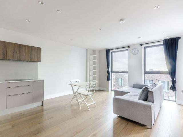 Apartment for rent in London Borough of Lambeth, Greater London