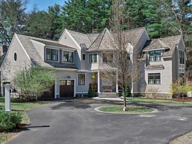 House for sale in Saratoga Springs