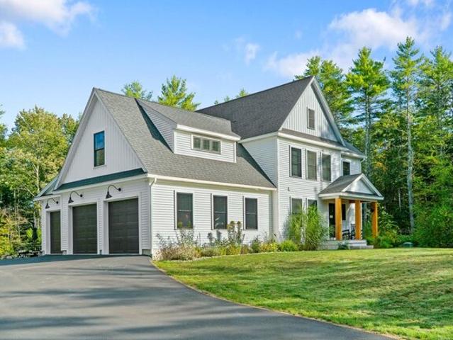 House for sale in Clay Hill, York