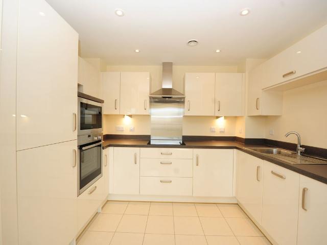 Apartment for rent in Ickenham, Greater London