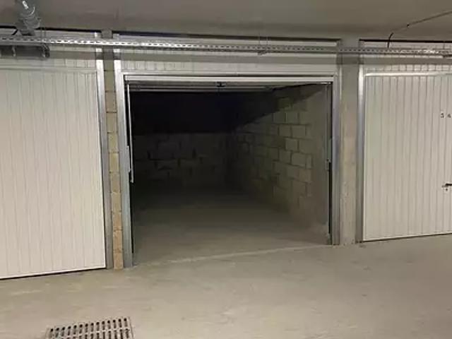 Garage location à Jouars-Pontchartrain, Yvelines