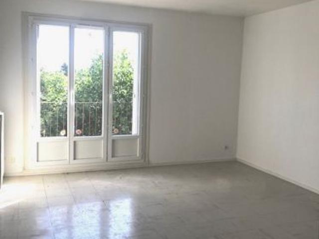 Appartement location à Jouet-sur-l'Aubois, Cher