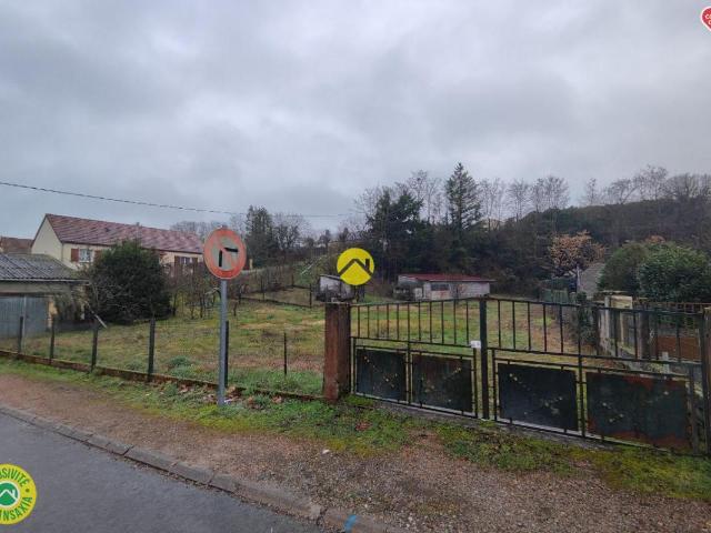 Terrain vente à Saint-Amand-Montrond, Jouet-sur-l'aubois