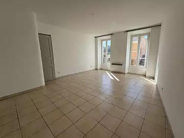 Appartement location à Jouques, Bouches-du-Rhône