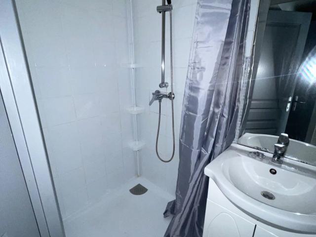 Appartement location à Jouques, Bouches-du-Rhône