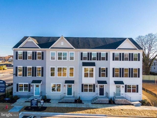 Townhouse for sale in Kearneysville, West Virginia