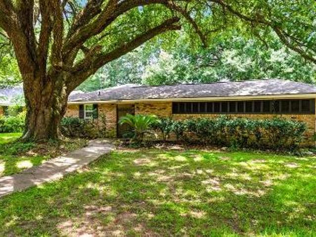 House for sale in Alexandria
