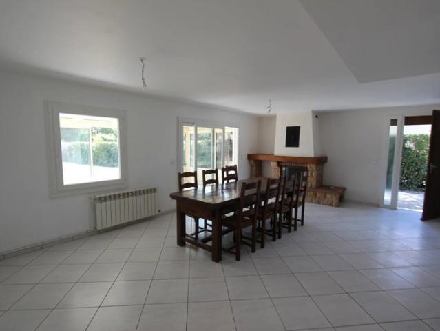 Maison vente à Thiers, Joze