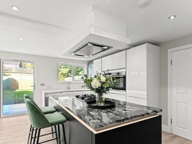 House for rent in Ascot
