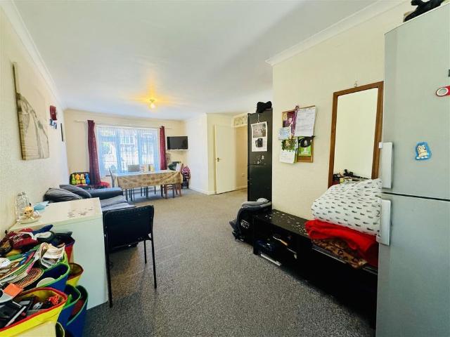 House for rent in Pinner, Greater London
