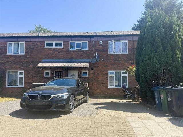 House for rent in Pinner, Greater London