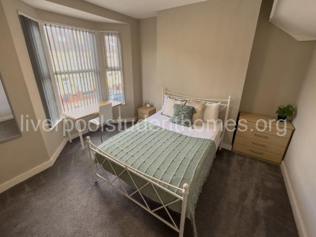 House for rent in Kensington, Calderstones