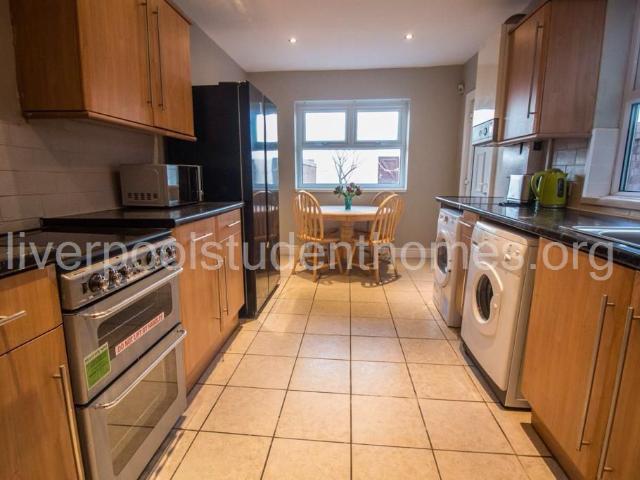 House for rent in Royal Borough of Kensington and Chelsea, Greater London