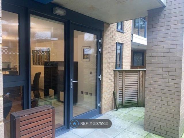 Apartment for rent in London Borough of Lewisham, Deptford