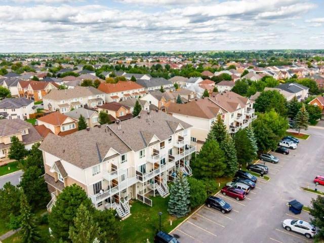 Townhouse for rent in Mulhurst Bay, Ontario
