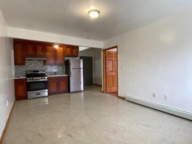Condo for sale in Elmhurst