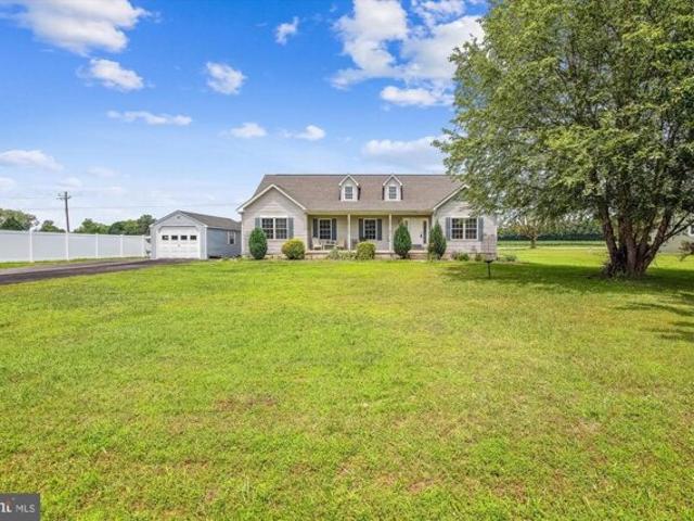 House for sale in Frankford