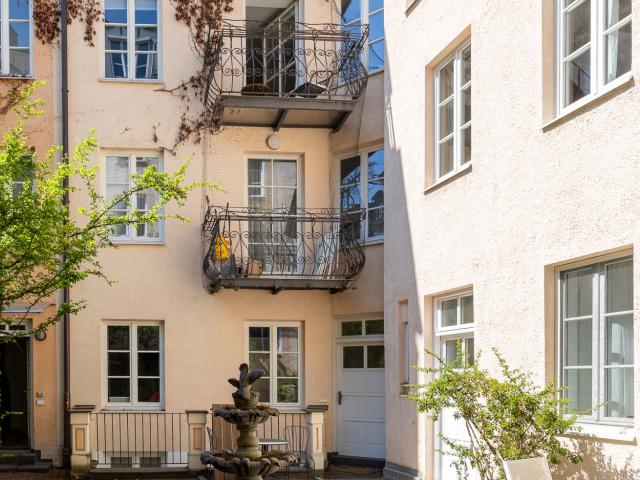 Dachgeschosswohnung kaufen in Altstadt-Lehel, München