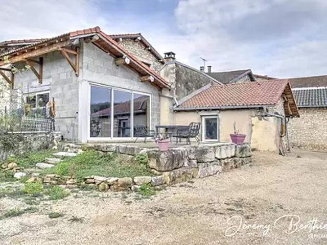 Maison vente à Nantua, Jujurieux
