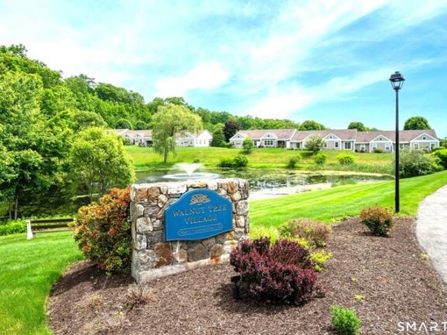 Condo for sale in Newtown, Connecticut