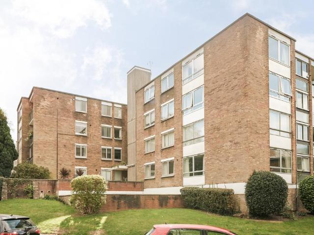 Apartment for rent in Sneyd Park, Bristol
