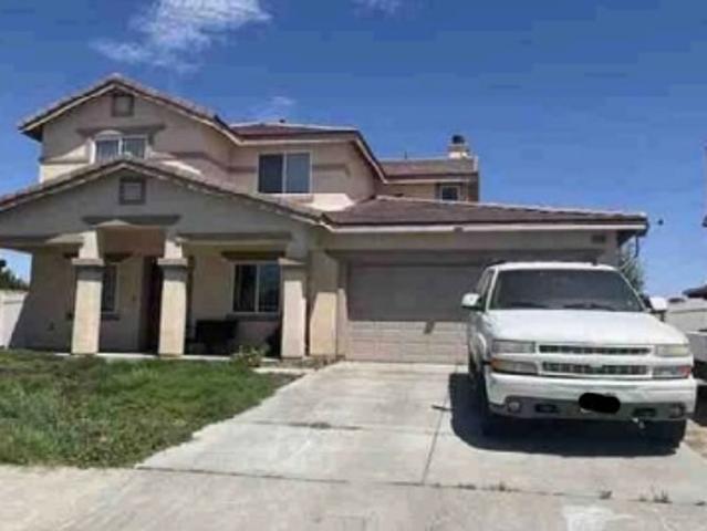 House for sale in Palmdale, California