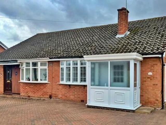 House for sale in Overslade, New Bilton