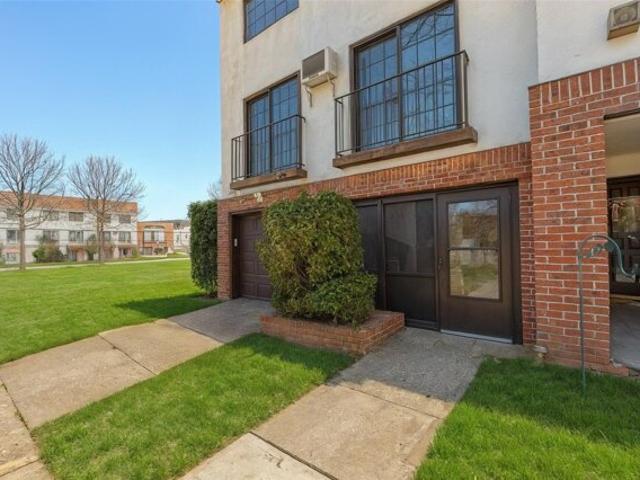 Condo for sale in College Point