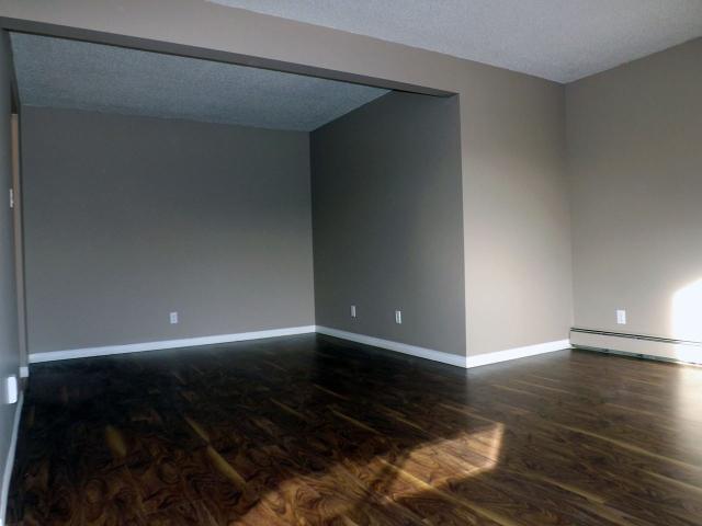 Apartment for rent in Wedgewood, Alberta