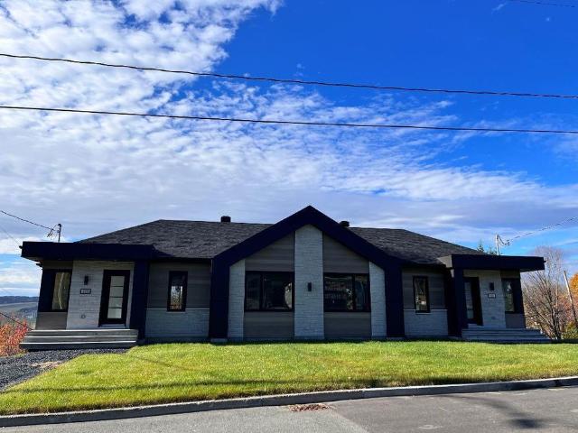 Apartment for rent in Robert-cliche, Quebec