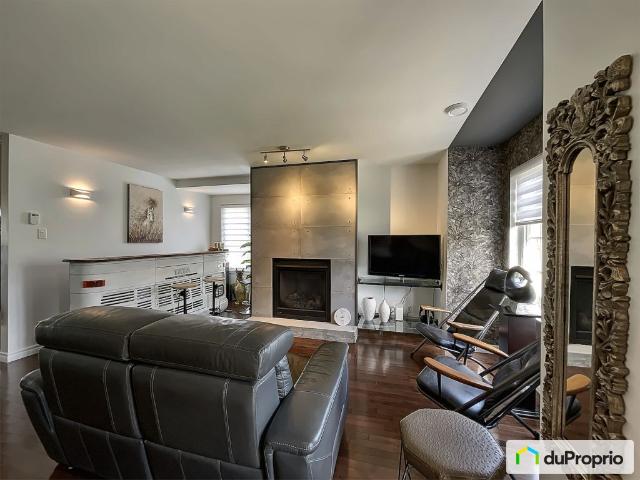 House for sale in Bromont