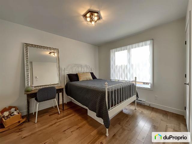 House for sale in Bromont