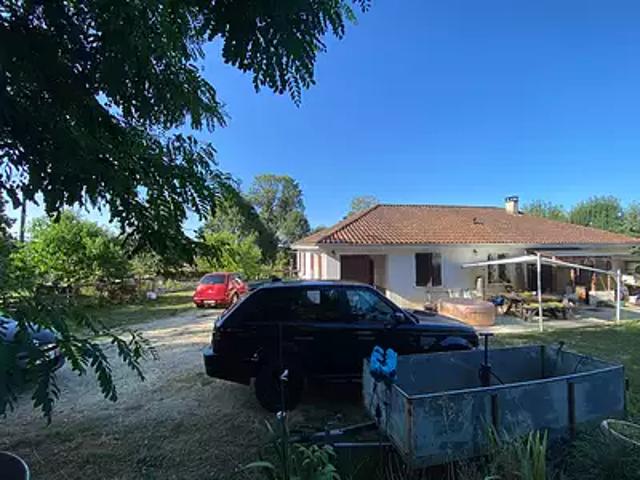 Maison vente à Nontron, Jumilhac-le-grand