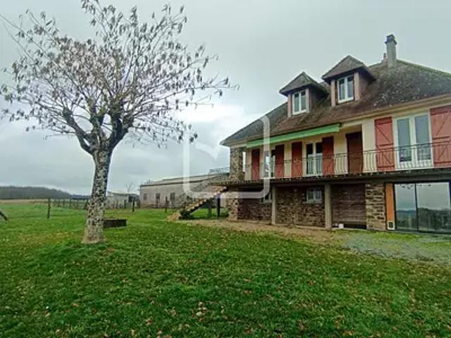 Maison vente à Nontron, Jumilhac-le-grand