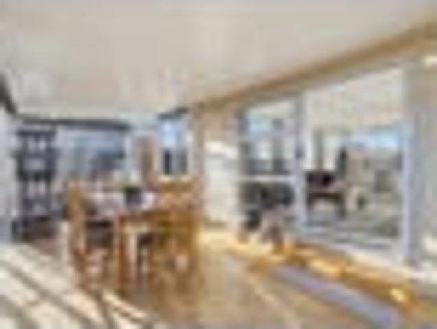 Apartment for sale in Chaslands, Canterbury