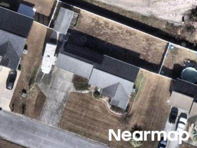 House for sale in Wooded Acres, Burgess