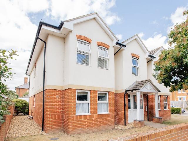 Apartment for rent in Jumpers Corner, Christchurch