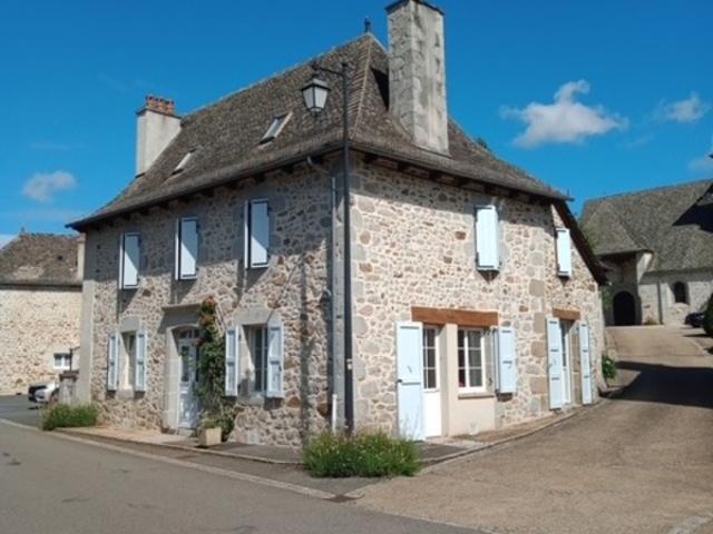 Maison vente à Aurillac, Montsalvy