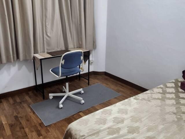 Room for rent